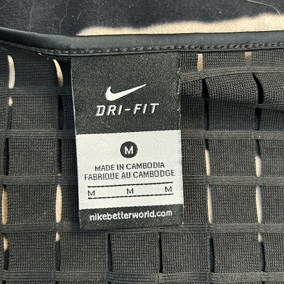 Nike dry fit see-through a workout top - Picture 7 of 13